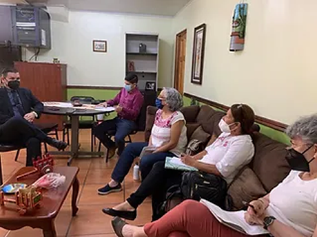 Equipo del proyecto en reunión